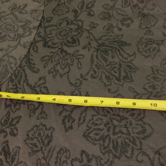 Sonoma Goods for Life+Style Floral design Long Sleeve Crewneck Sweatshirt - Gray - Picture 10 of 16